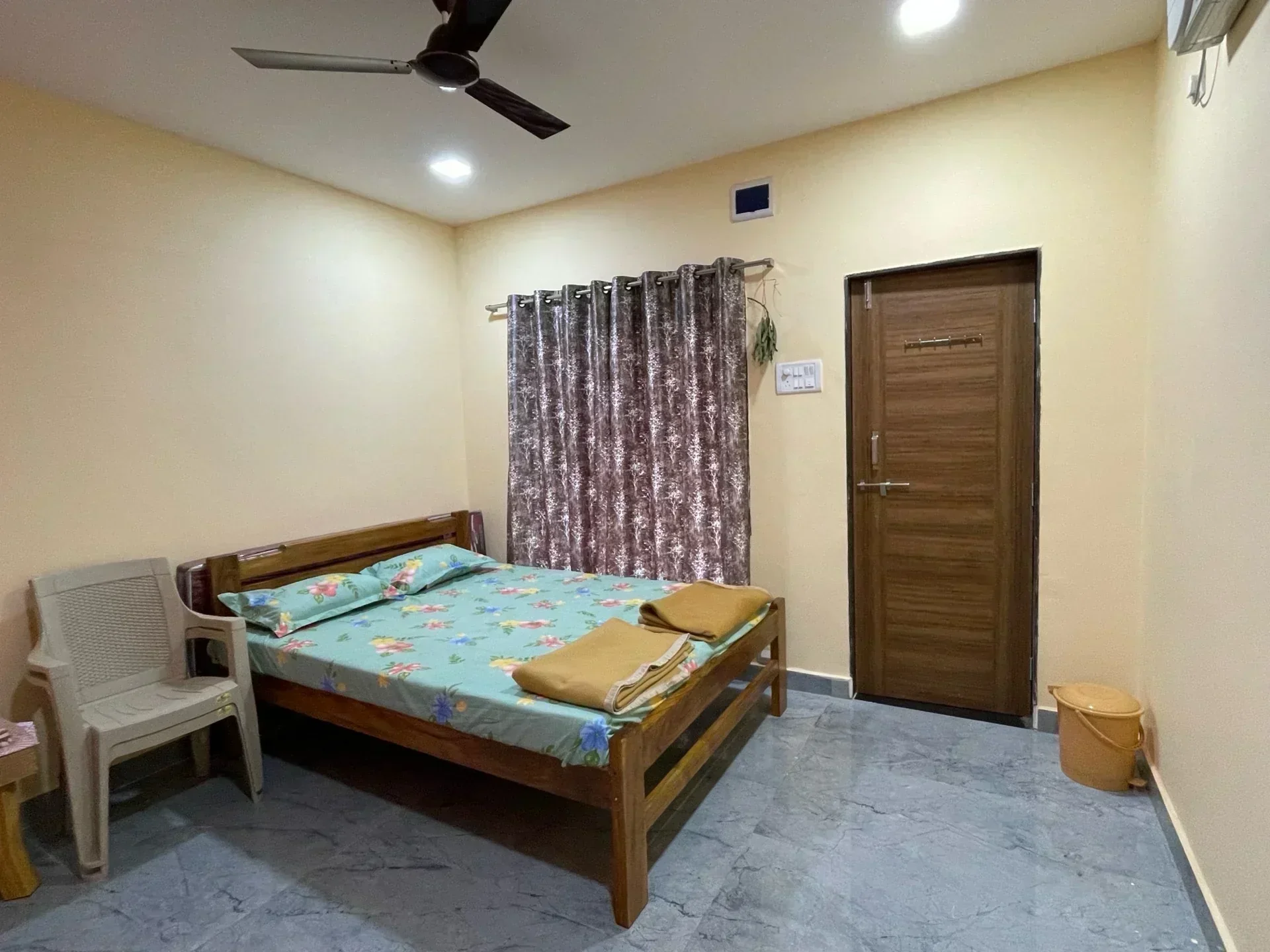 Aarya Homestay Tarkarli- Cozy Beachside Stay in Malvan - Image 4