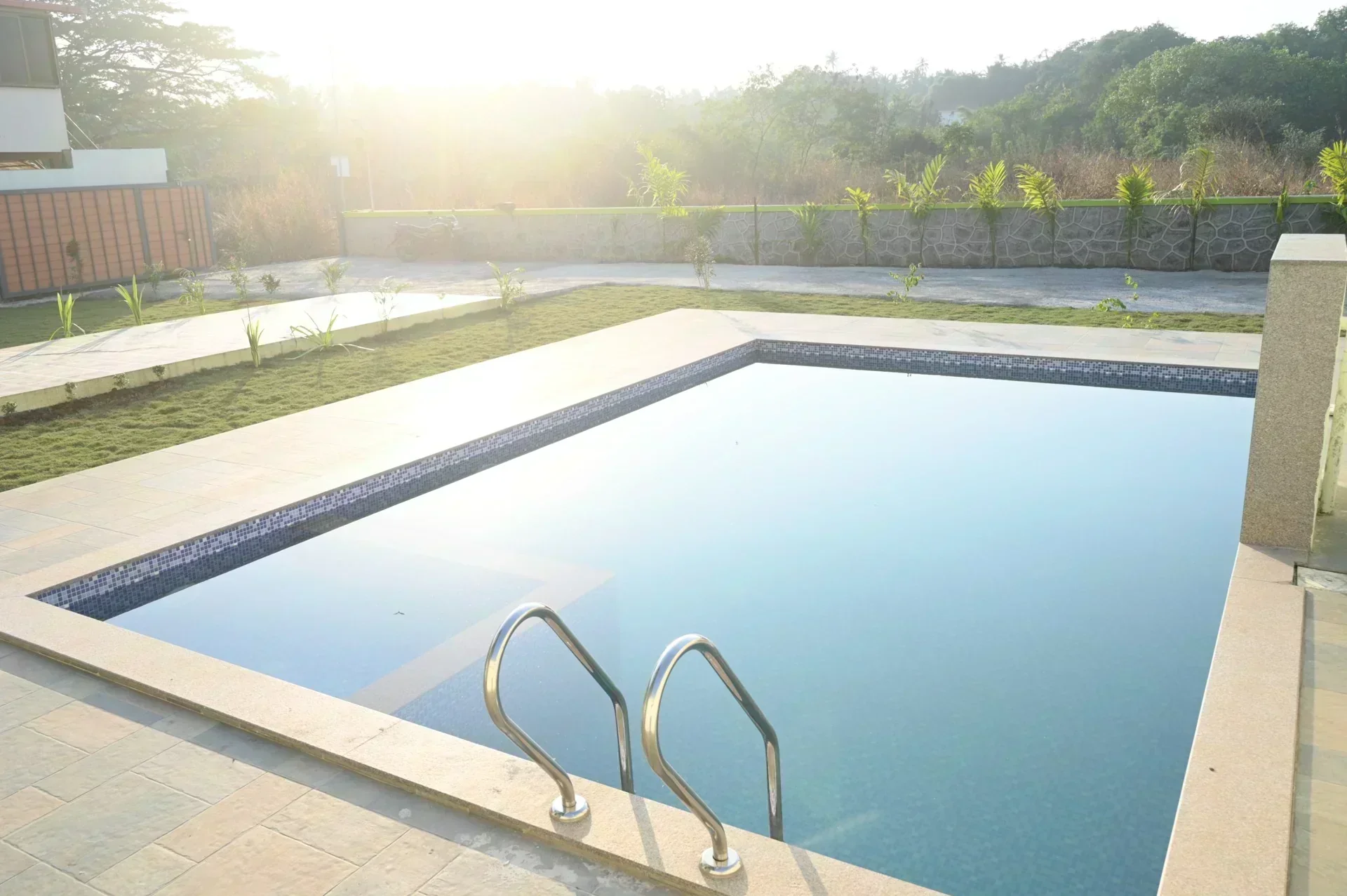 Lake breeze resort - Image 4