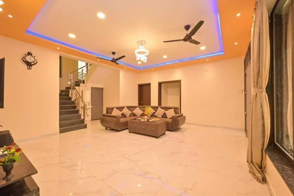 Luxurious 3BHK Private Villa-With Private Swimming Pool - Image 4