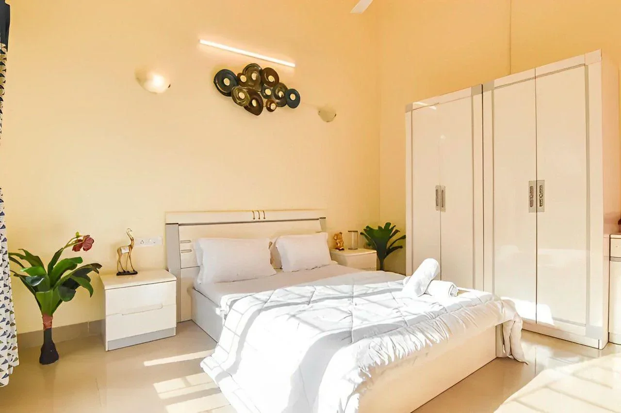 Luxurious 3BHK Villa with Private Pool - Image 5