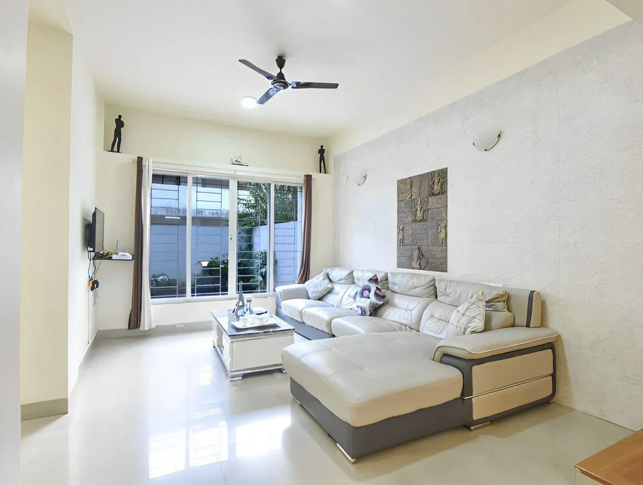 Luxurious 3BHK Villa with Private Pool - Image 3
