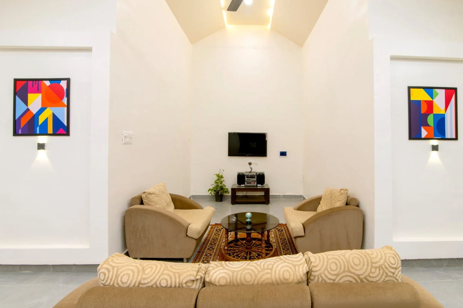 MYRA by Nashik Villa Stays | 2BHK Ultra Premium Villa with Private Pool - Image 4