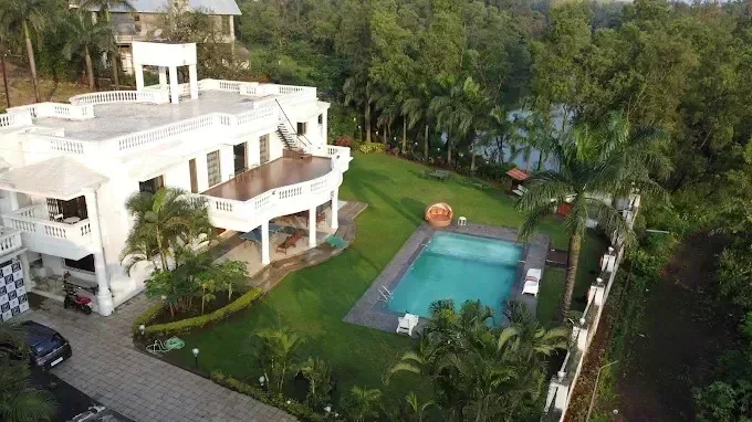 Palacio Luxury 6BHK Villa with Private Pool - Image 2