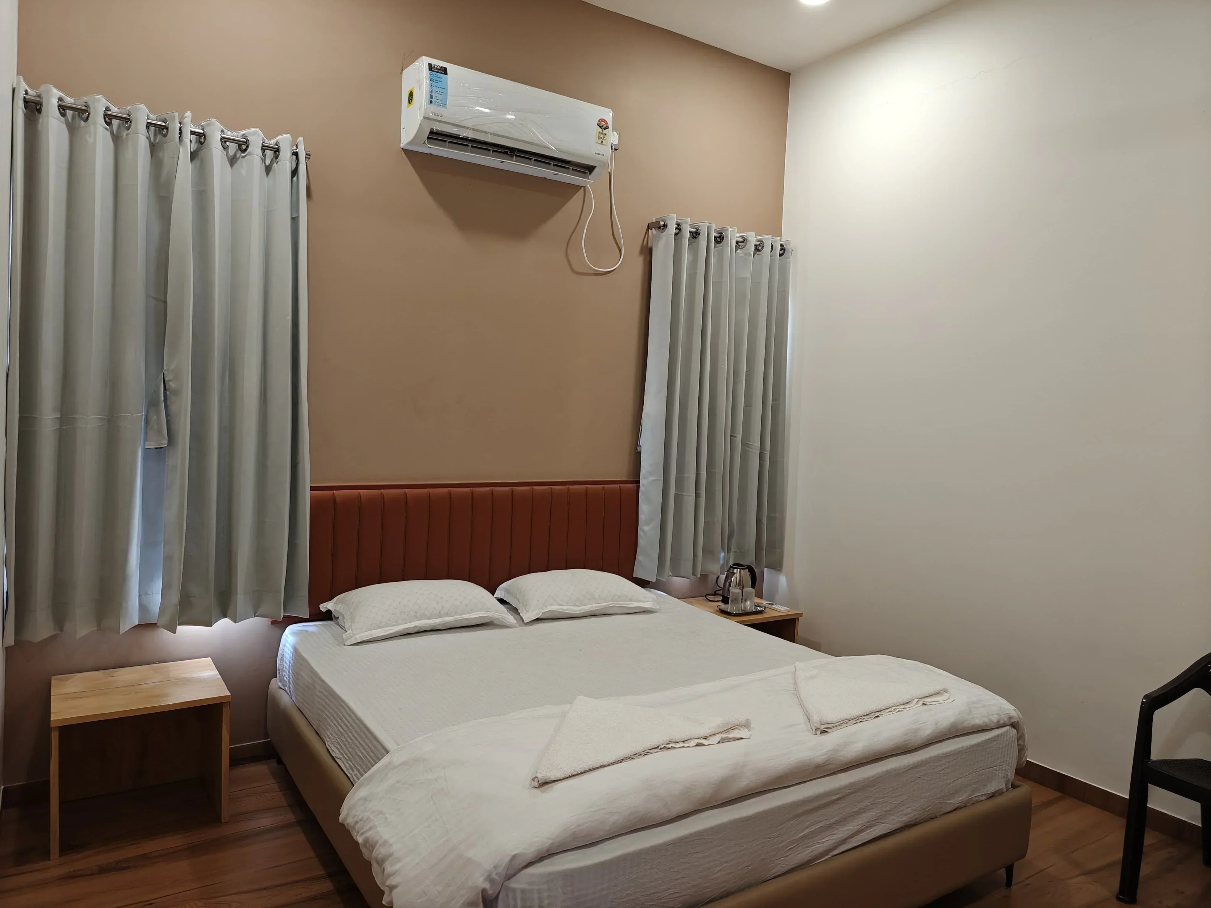 Parin Hotel and Resort – Comfort Stay Near Ganpatipule Beach - Image 3