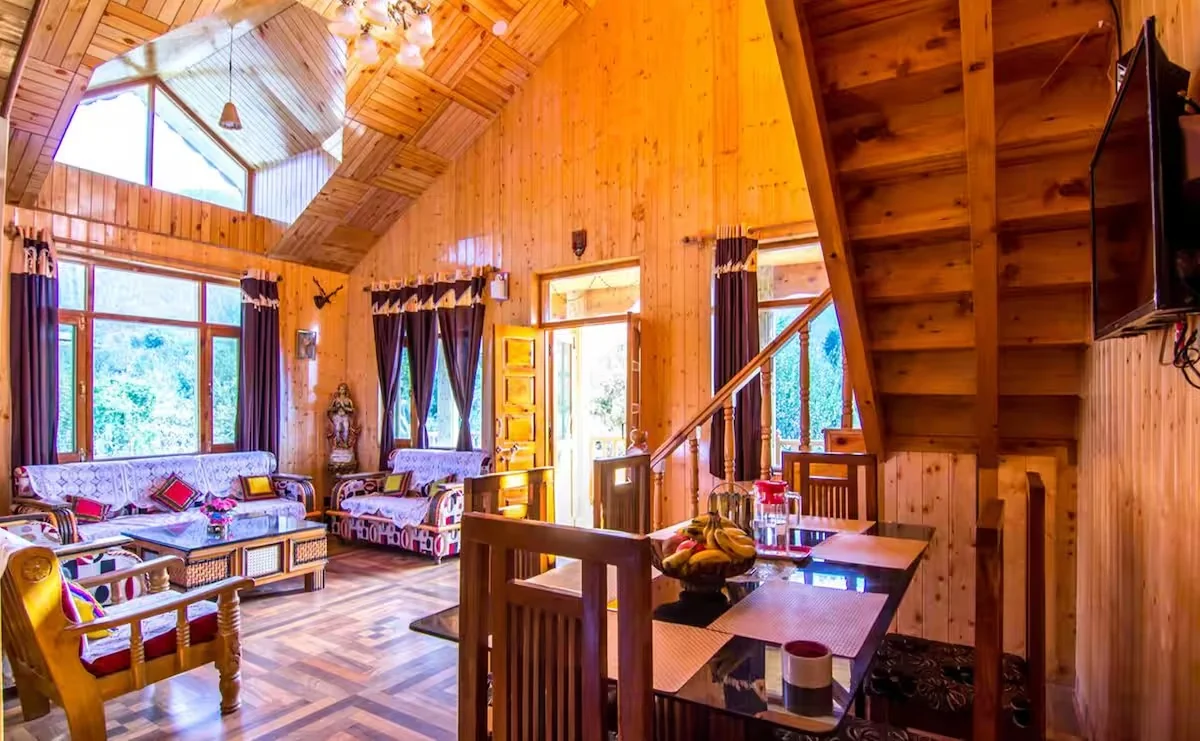 Rangri Homestead – 4BHK Villa in Apple Orchards, Manali - Image 2