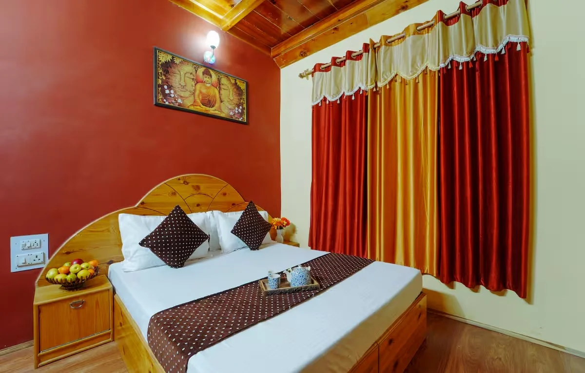 Rangri Homestead – 4BHK Villa in Apple Orchards, Manali - Image 4