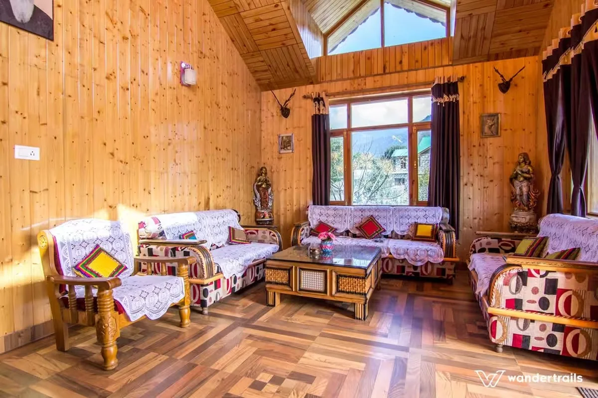 Rangri Homestead – 4BHK Villa in Apple Orchards, Manali - Image 3