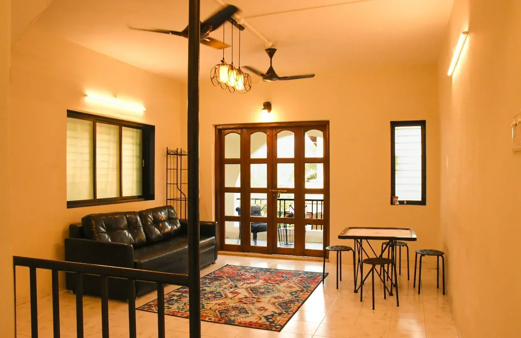Reed Field Cottage 4BHK - Image 2