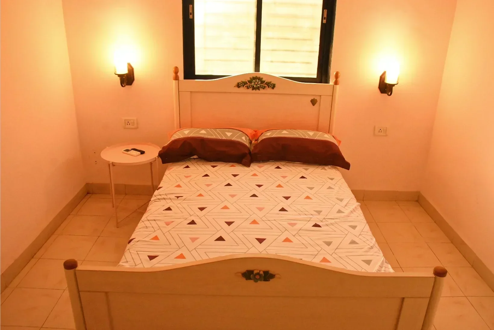 Reed Field Cottage 4BHK - Image 5