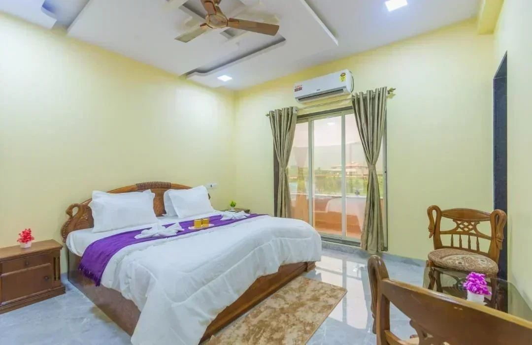 Riaan's Villa – 4BHK Private Pool Villa in Lonavala - Image 5
