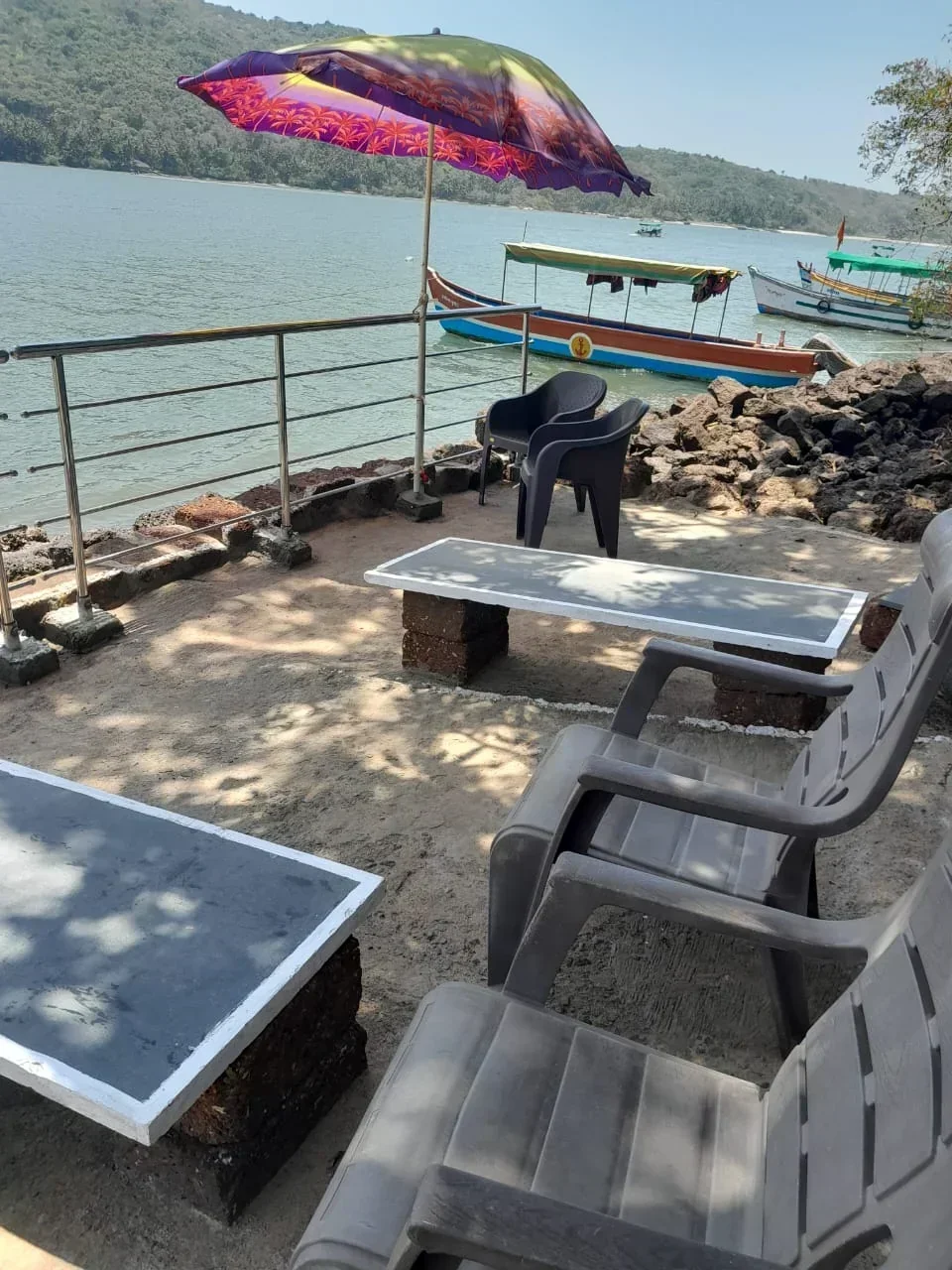 Riverfront Family Homestay - Image 5