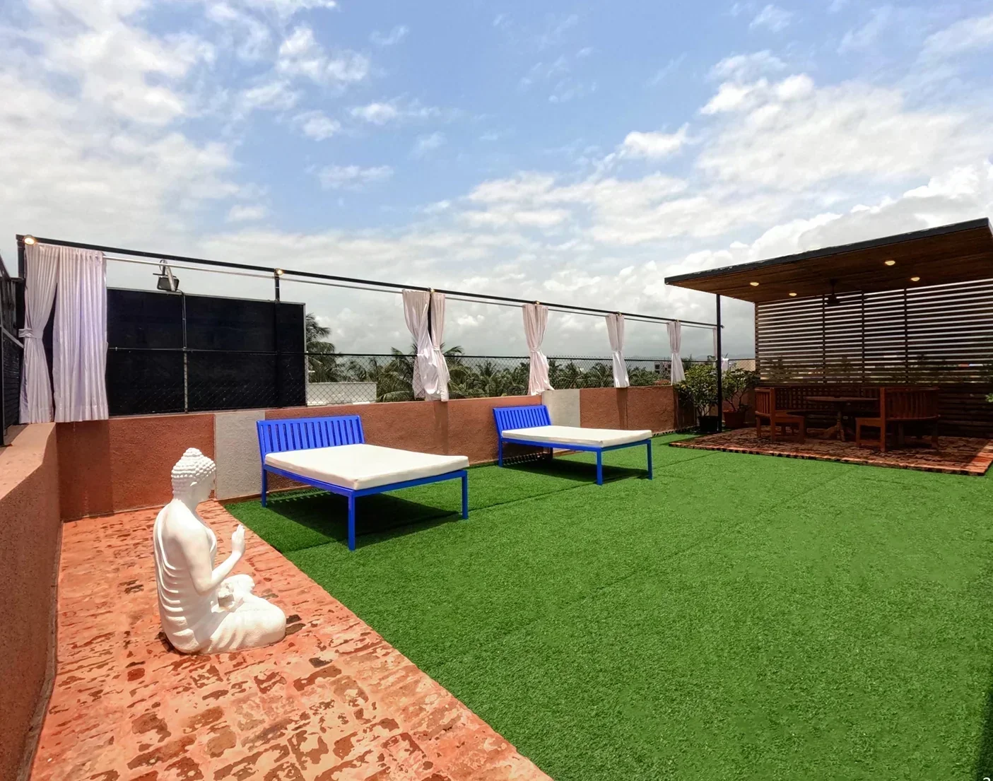 Rooftop Villa - Image 4