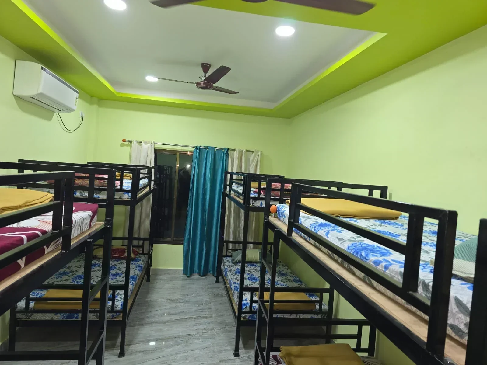 Salgaonkar Beach Resort, Devbag (Bhanjiwada) - Image 2