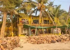 Salgaonkar Beach Resort, Devbag (Bhanjiwada)