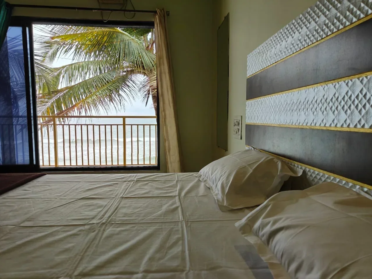Salgaonkar Beach Resort – Devbag, Tarkarli - Image 3
