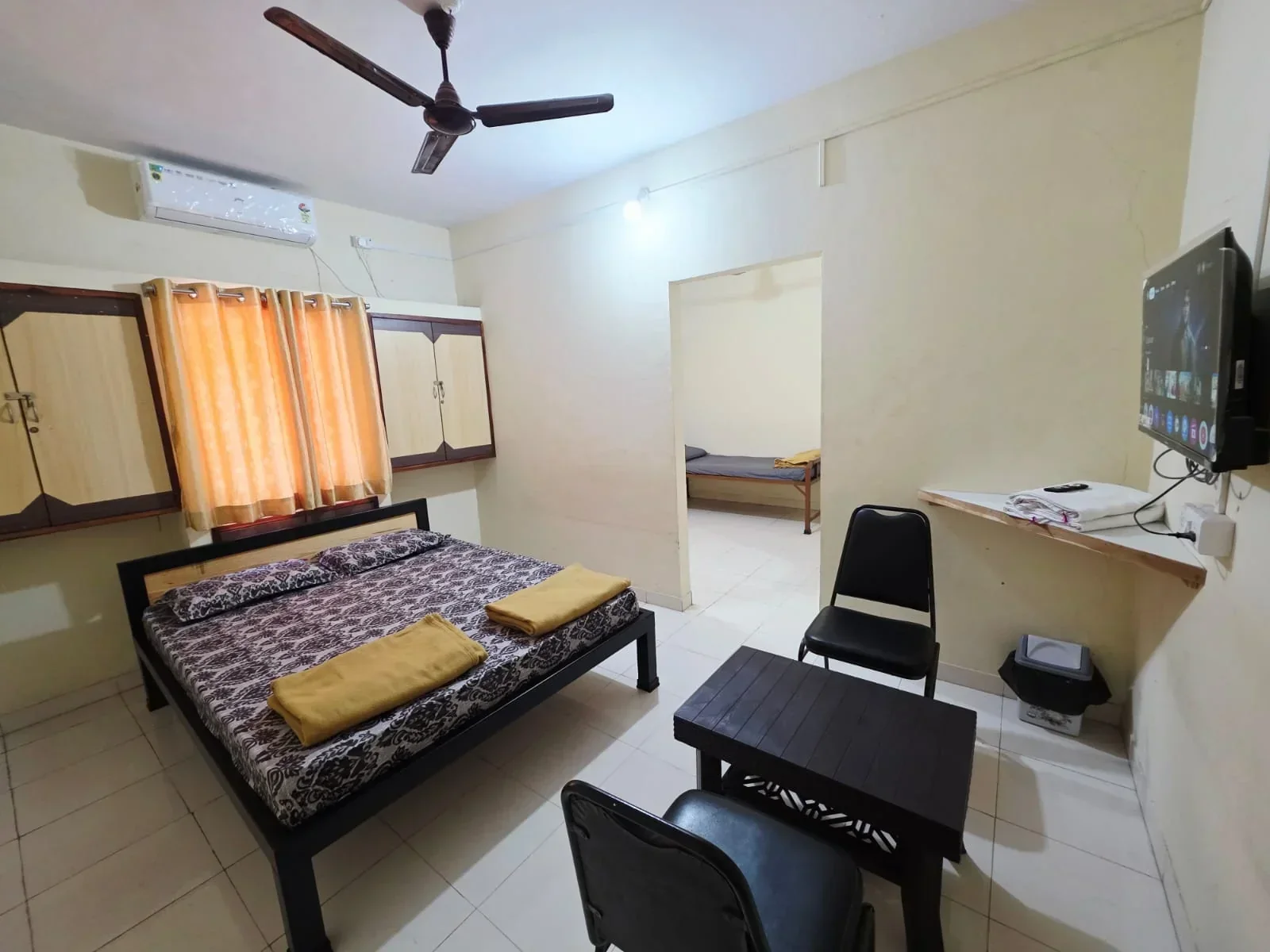 Shamanand lodging ,hotel manchar - Image 2