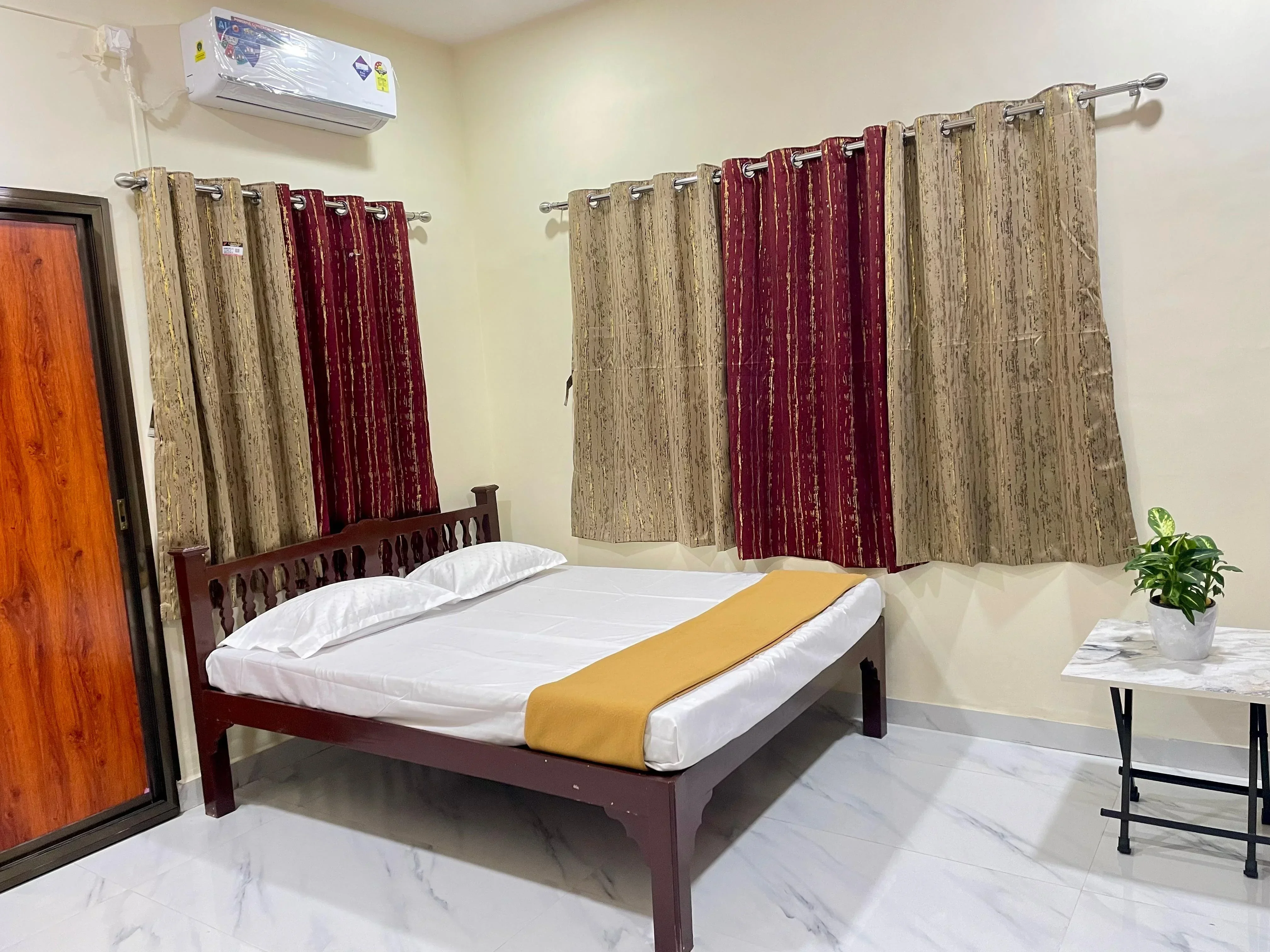 Shubham Vivek Mahadik - Private rooms/Guest house/Villa - Image 4
