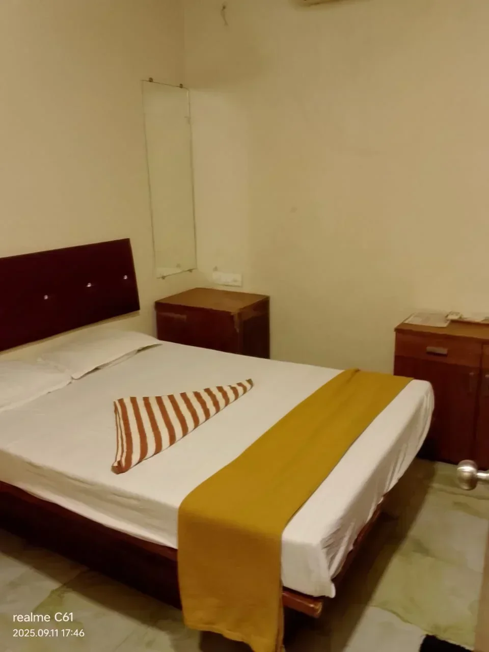 Tara Hotel - Image 2