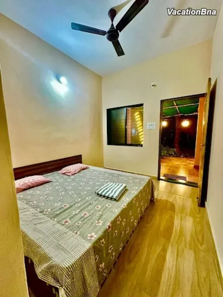 THE VILLAGE RETREAT - Rooms - Image 2
